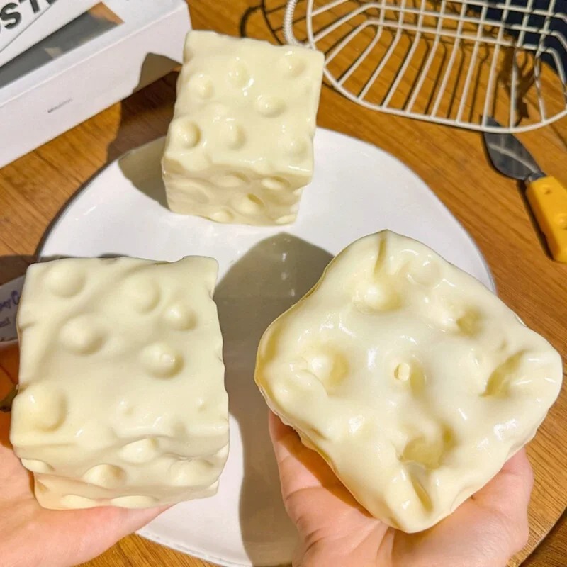Taba Squishy Cheese Cube Stres - Party Games Questions recension och pris