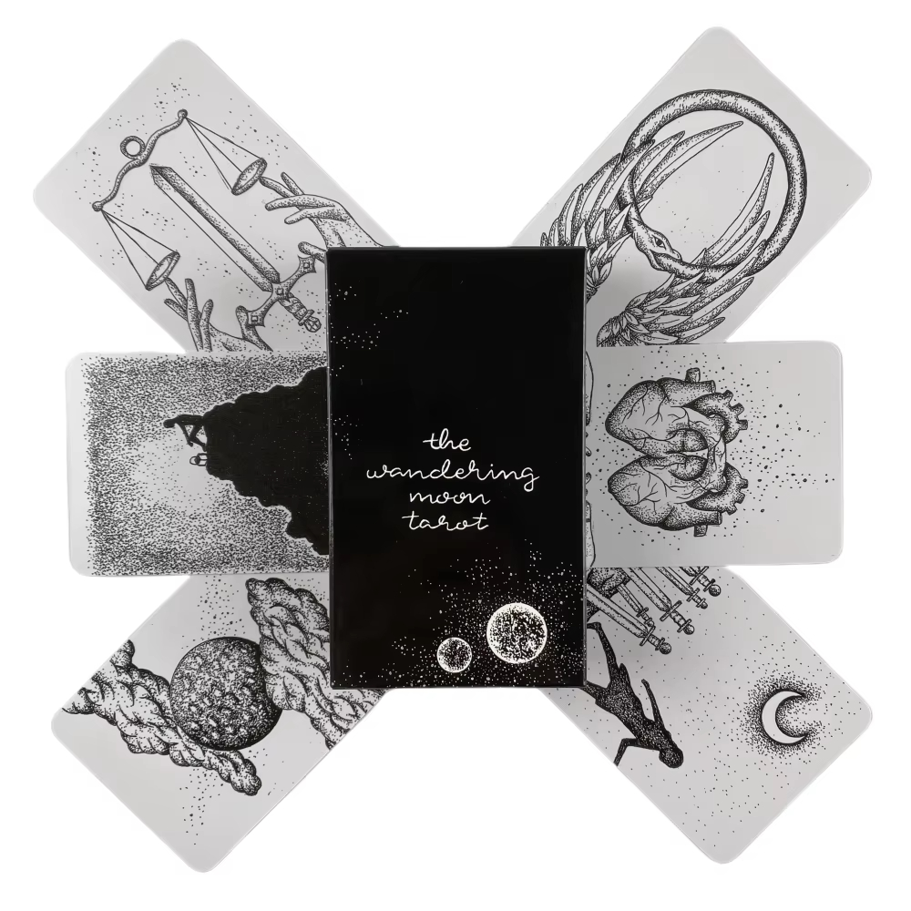 The Wandering Moon Tarot Decks - Party Games Entertainer recension och pris